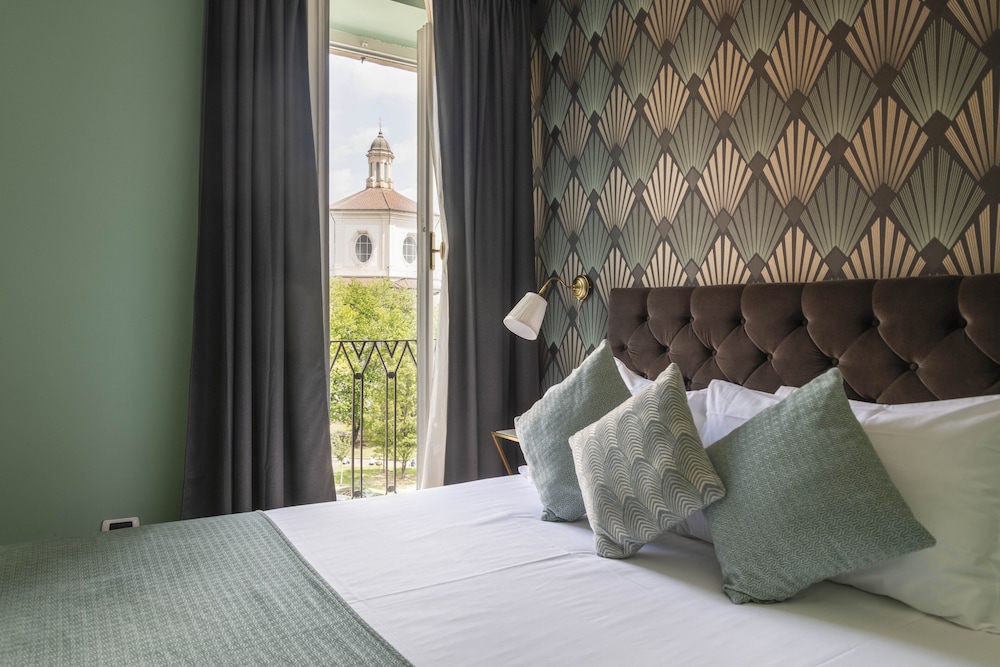 Heart Apartments Duomo Santo Stefano 10