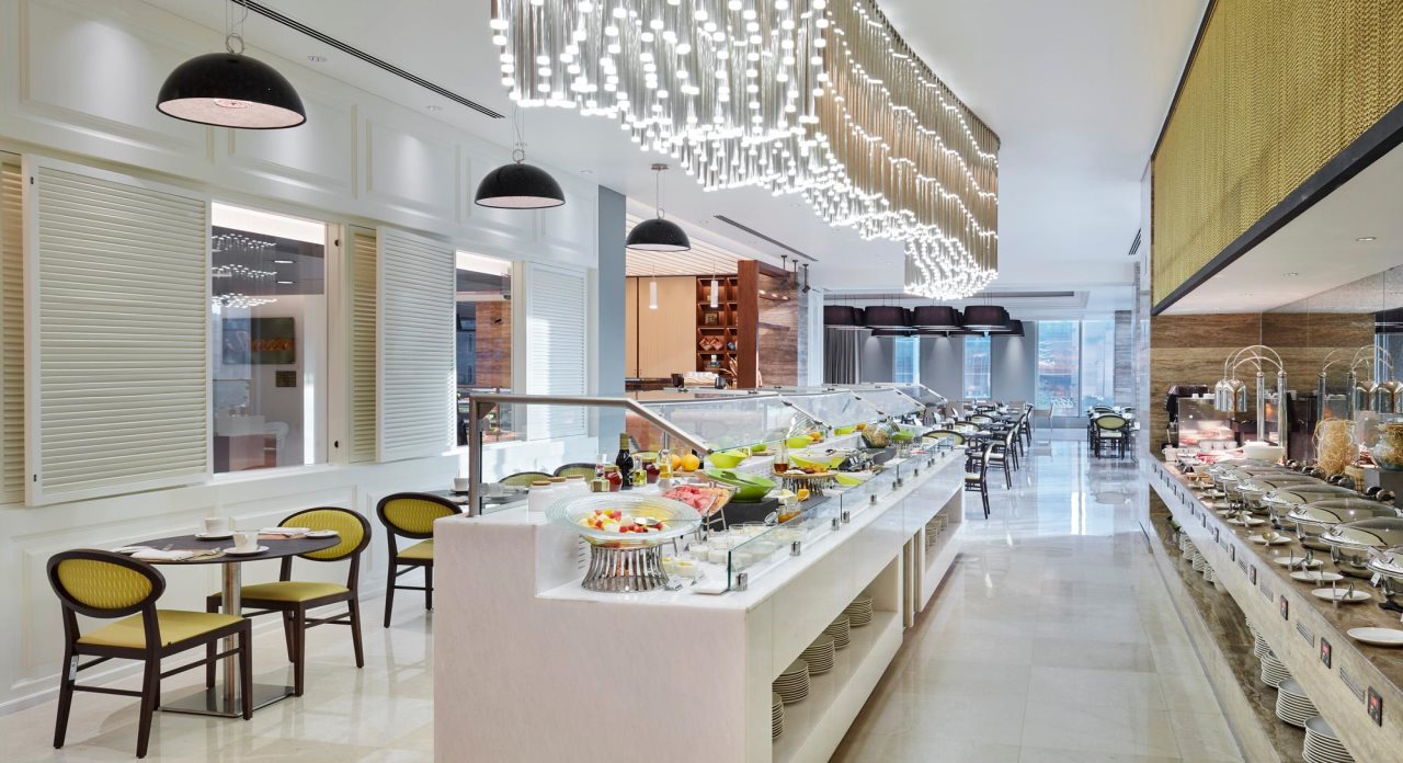 Holiday Inn Doha - The Business Park 10