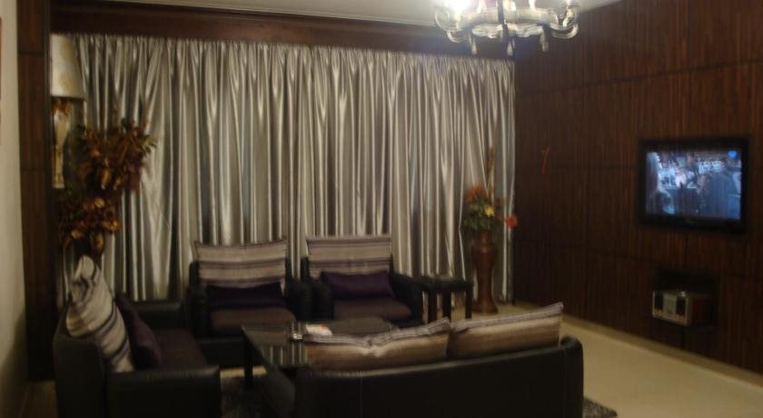Orans Suites 2 14