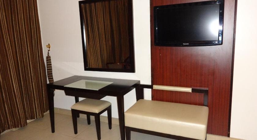 Orans Suites 2 22