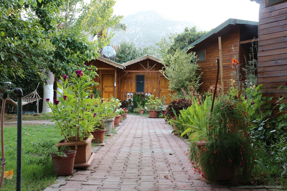 Duran Pension 14