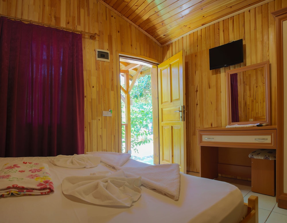 Duran Pension 6