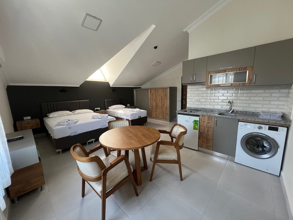Elit Otel 12