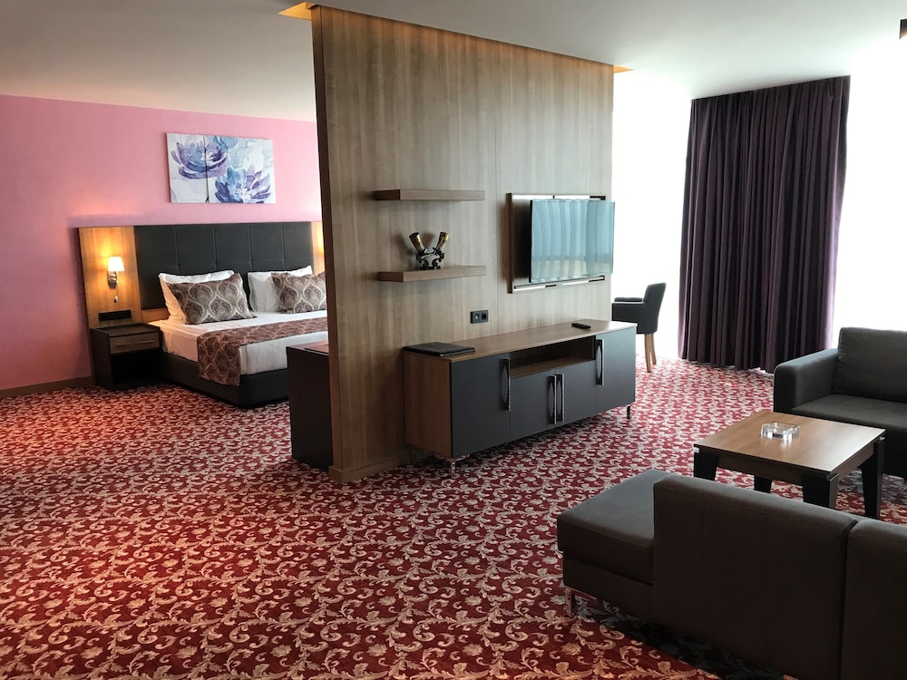 Euphoria Batumi Hotel 4