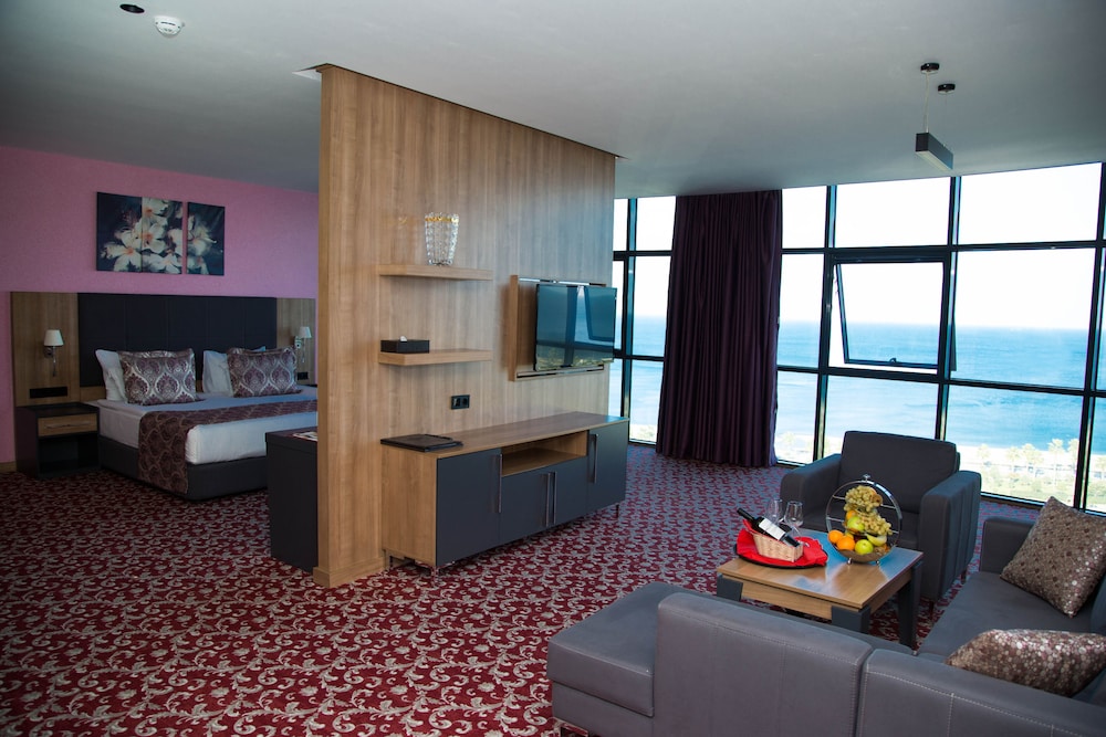 Euphoria Batumi Hotel 5