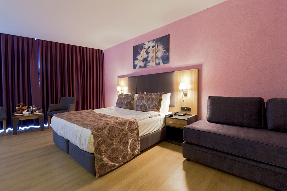 Euphoria Batumi Hotel 16