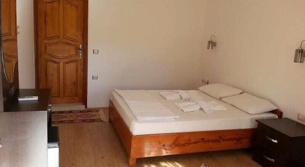 Plaj Hotel 4