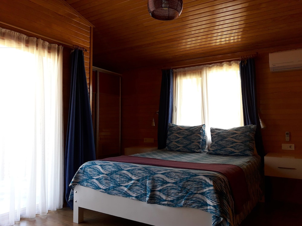 Sunset Boutique Hotel & Apartments 9
