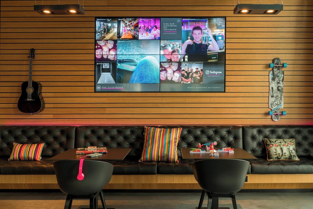 Moxy Frankfurt Airport 23