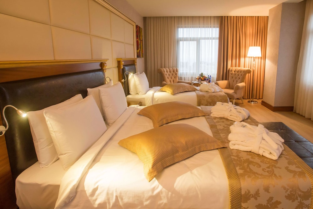 Wyndham Batumi 13