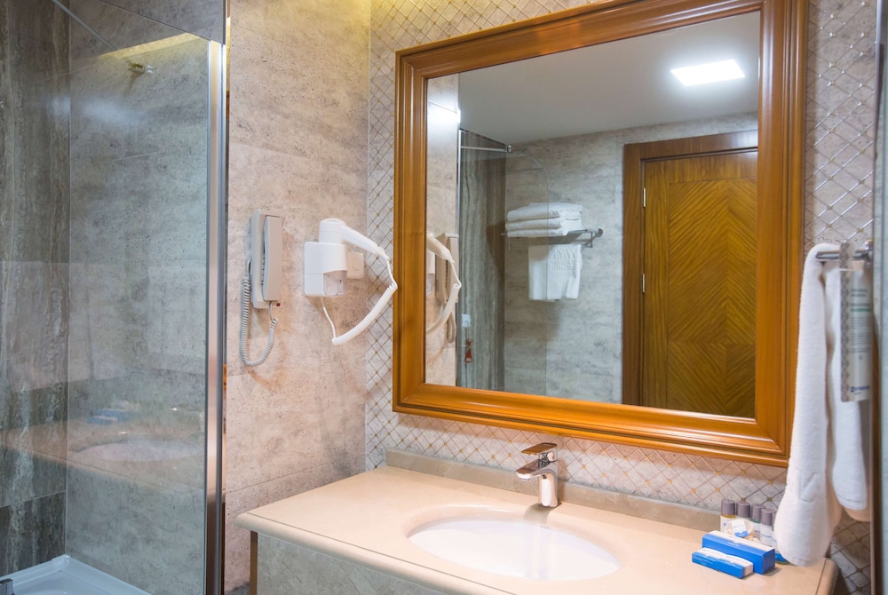 Wyndham Batumi 14