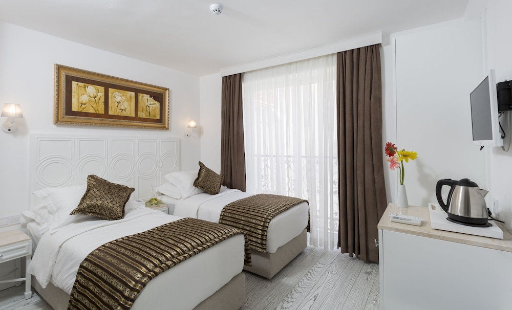 Wise Hotel & Spa 12