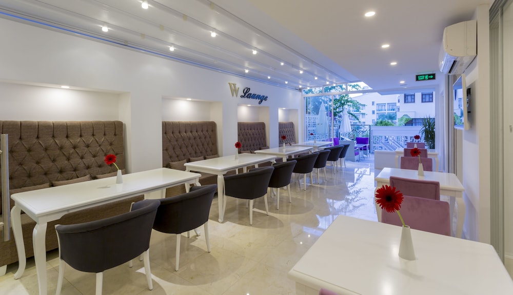 Wise Hotel & Spa 5