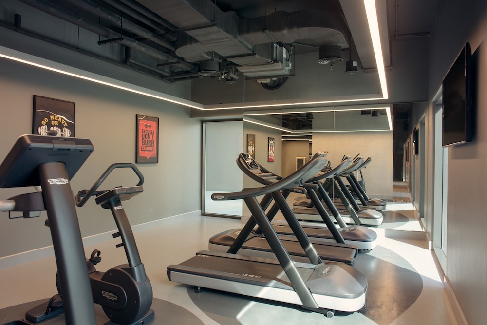 Rove Trade Centre 14