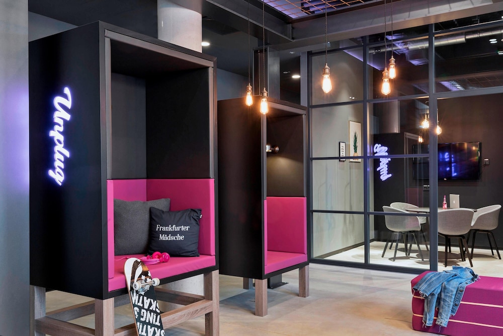 Moxy Frankfurt East 6