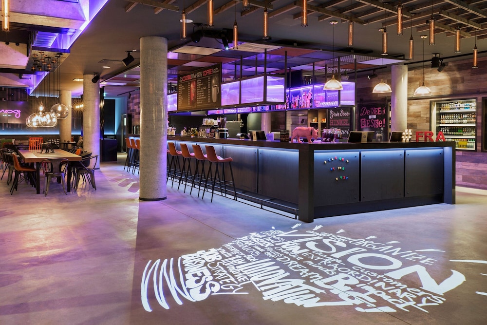 Moxy Frankfurt East 9