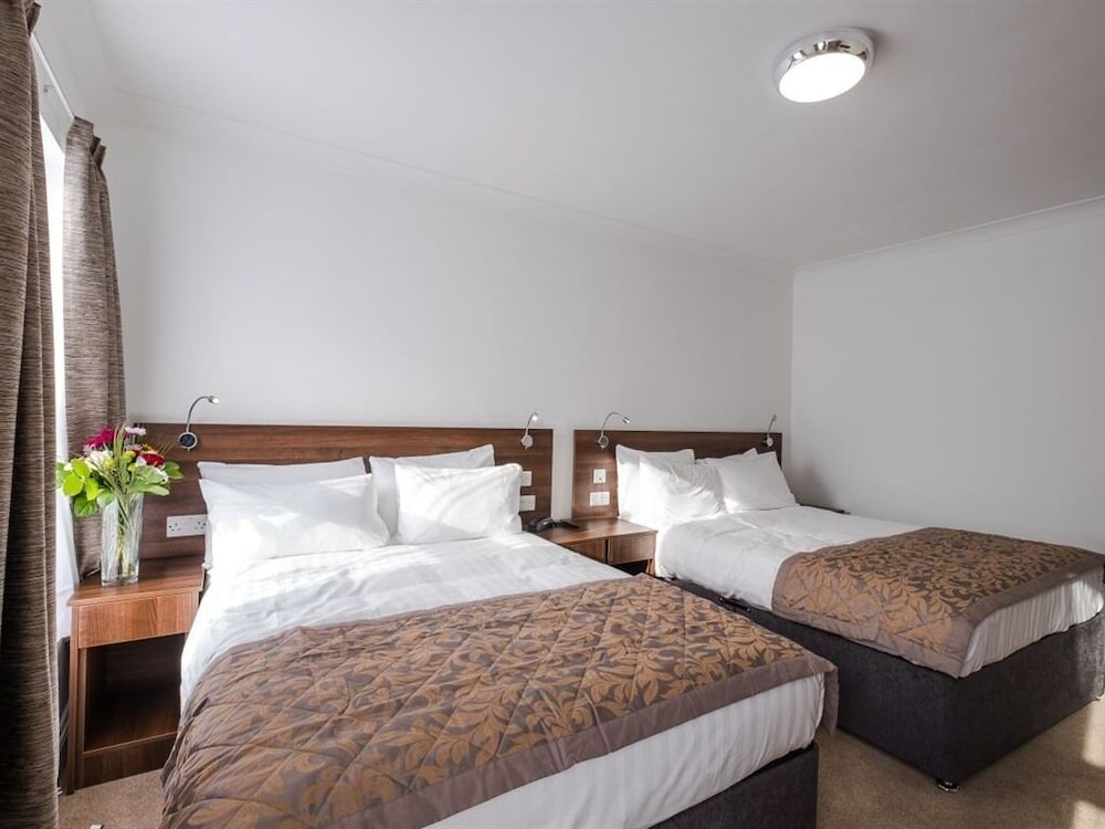 Signature Hotel London 13