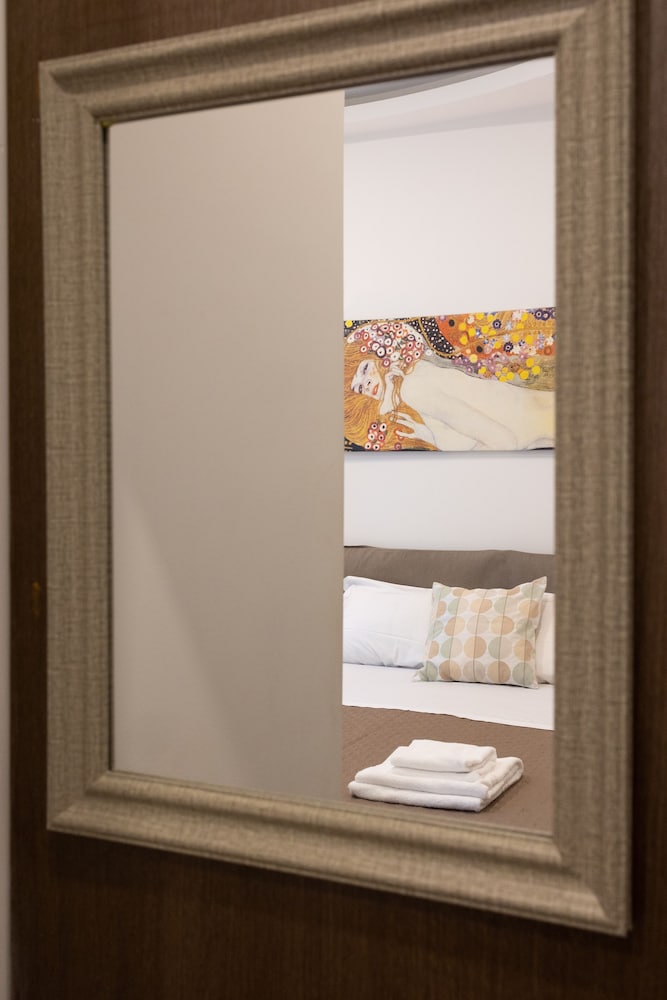 Maison Maneli Luxury B&B 14
