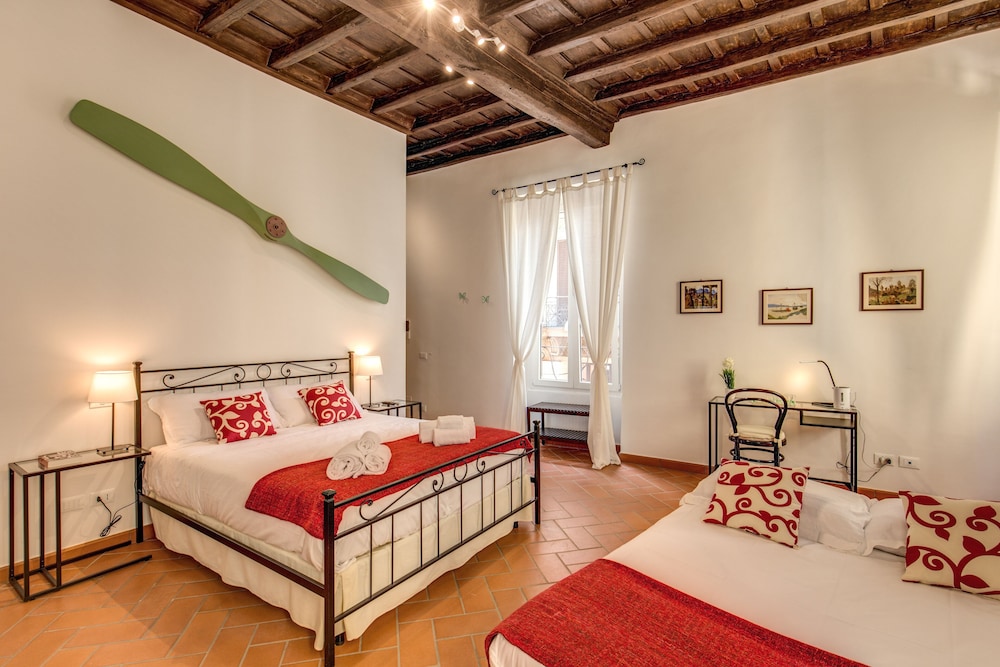Piccolo Trevi Suites 10