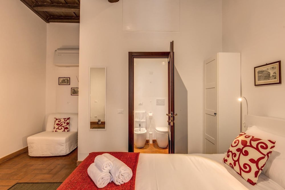 Piccolo Trevi Suites 20