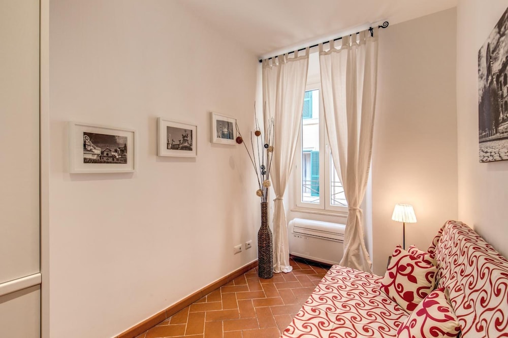 Piccolo Trevi Suites 17