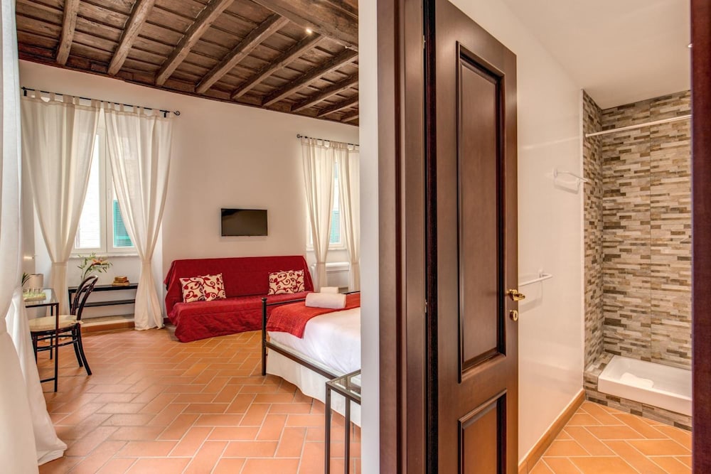 Piccolo Trevi Suites 13