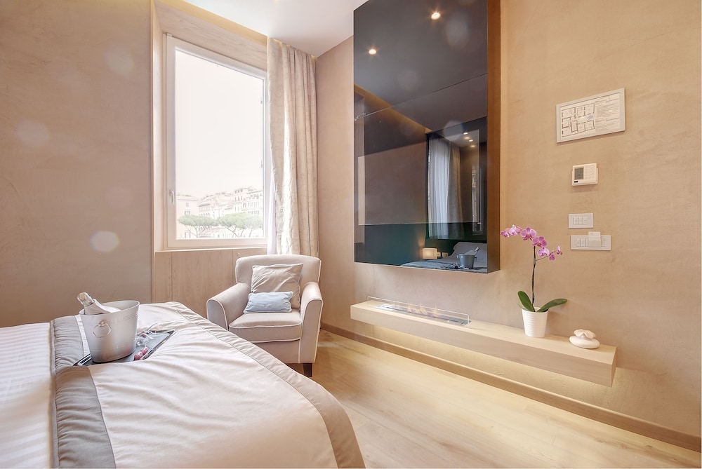 Sun Suite Luxury Pantheon 21