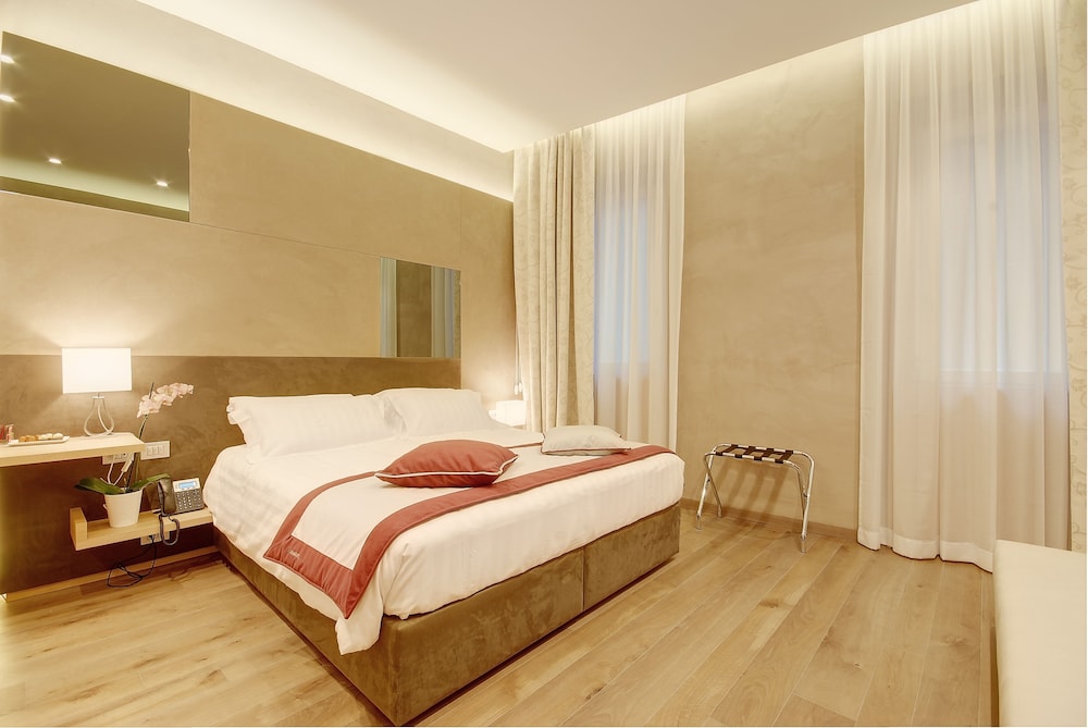 Sun Suite Luxury Pantheon 17
