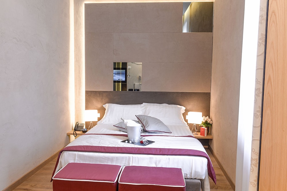 Sun Suite Luxury Pantheon 6