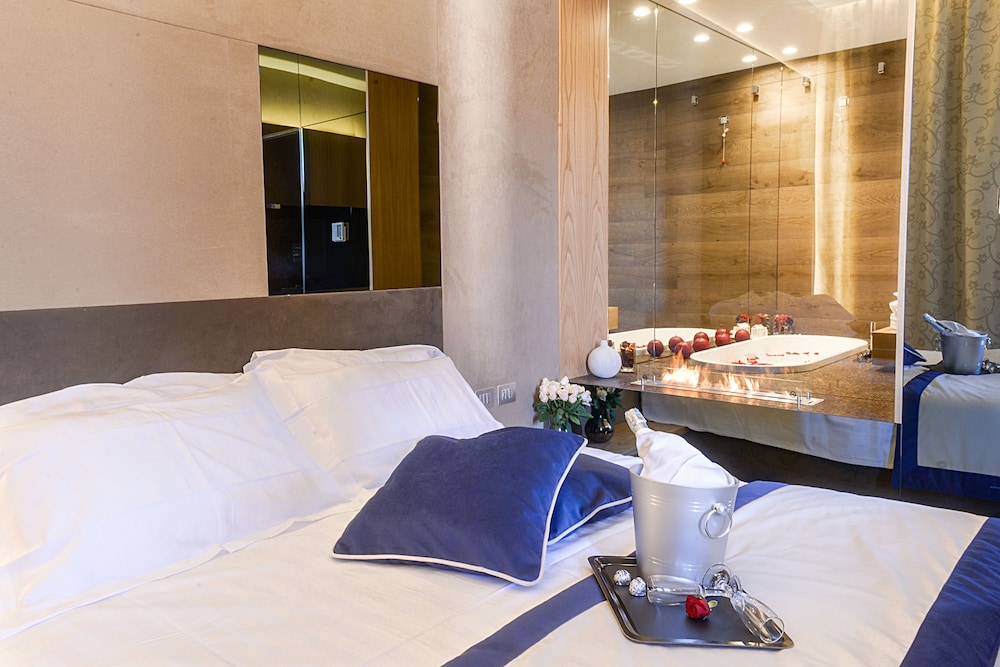 Sun Suite Luxury Pantheon 14