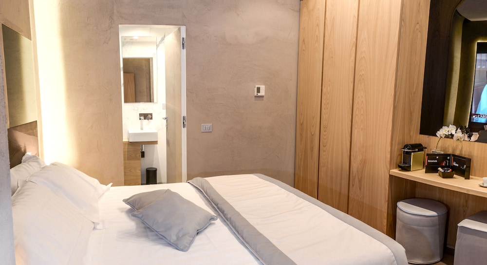 Sun Suite Luxury Pantheon 12