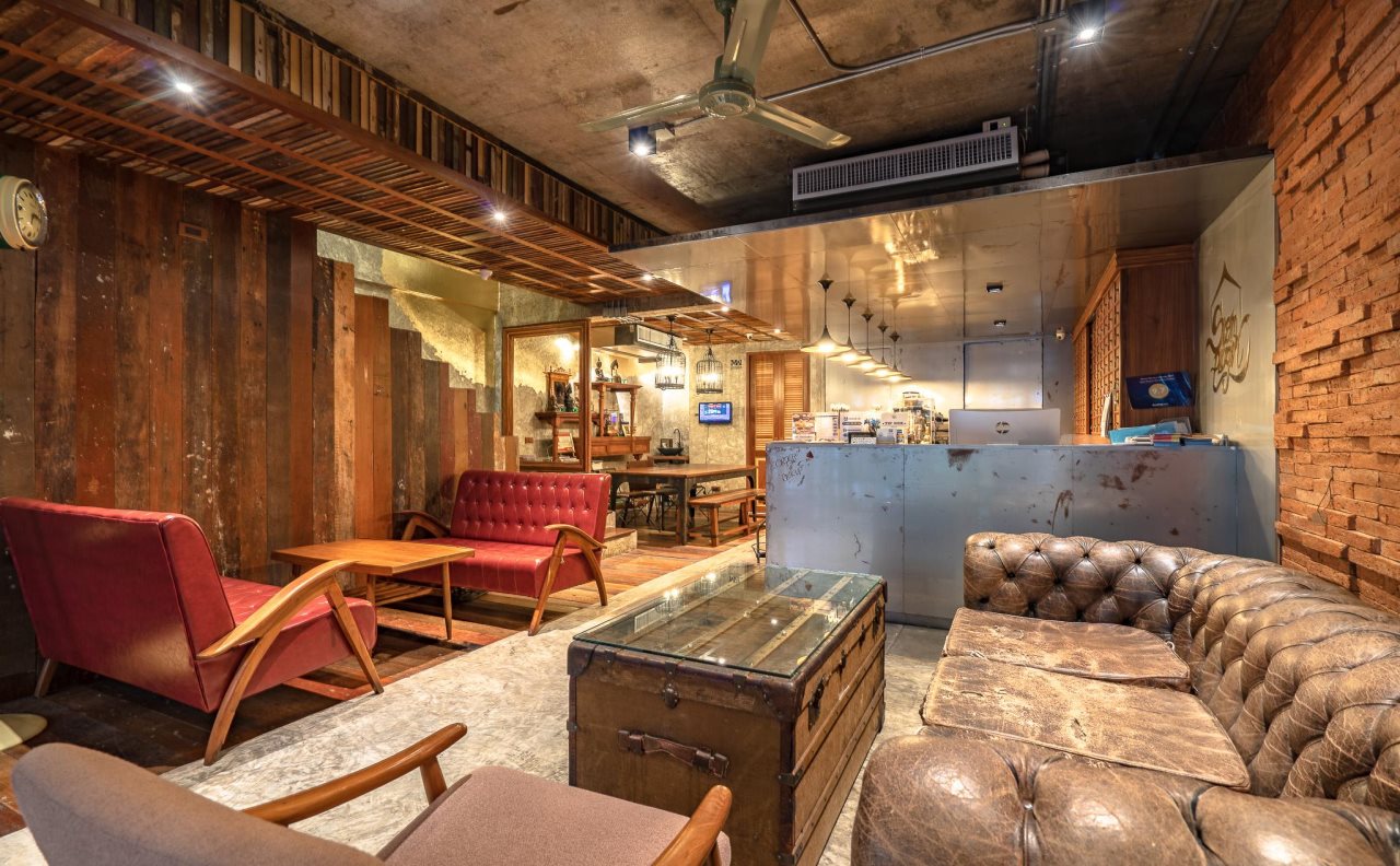 Siam Plug In Hostel 8