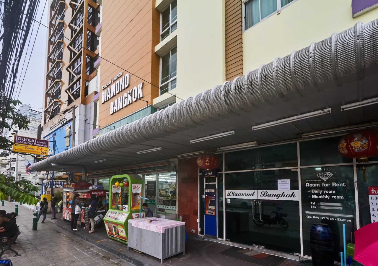 Diamond Bangkok Apartment 24