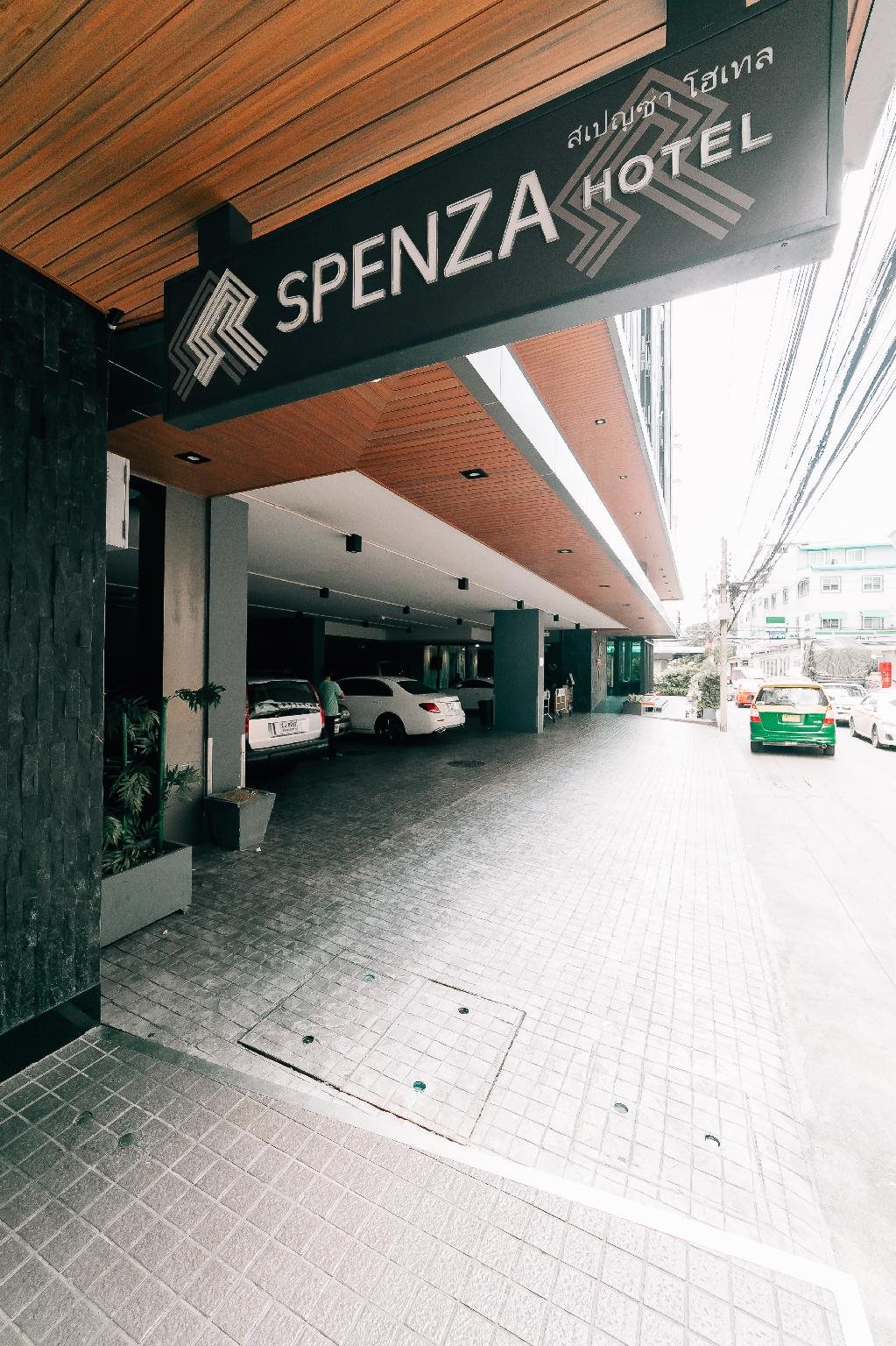 Spenza Hotel 24