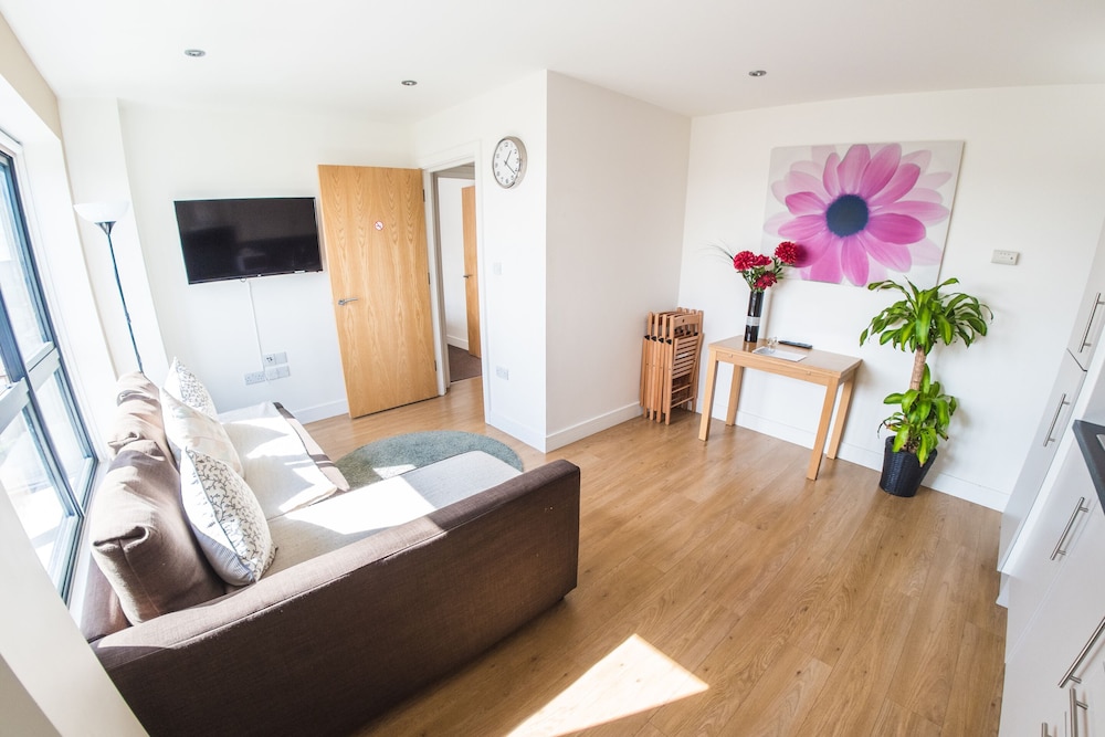 Ilford Tower Apartments 23