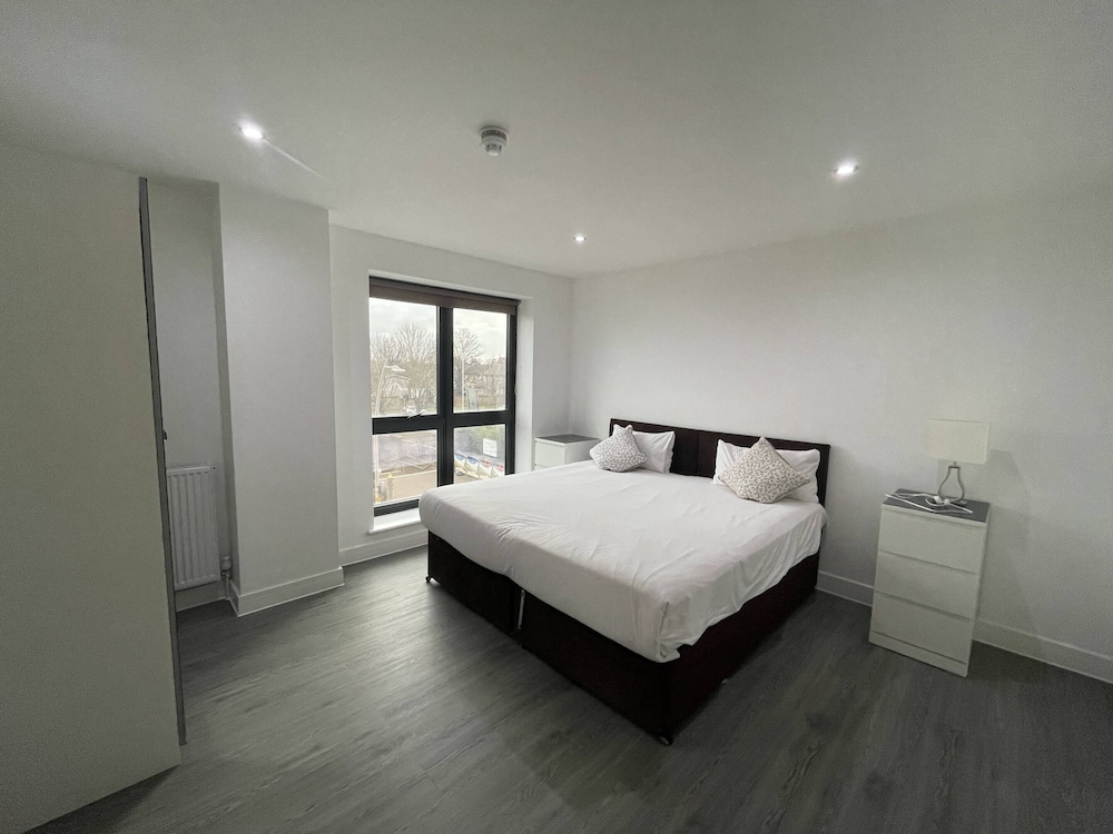 Ilford Tower Apartments 11