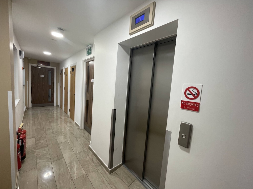 Ilford Tower Apartments 6