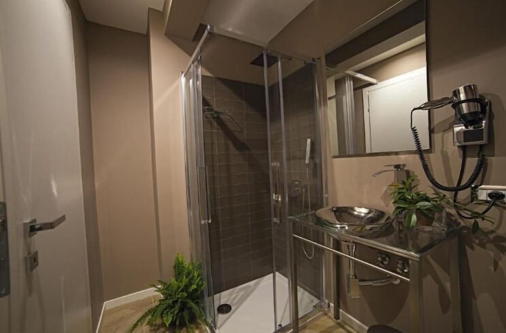 Vatican Luxury Suite 8