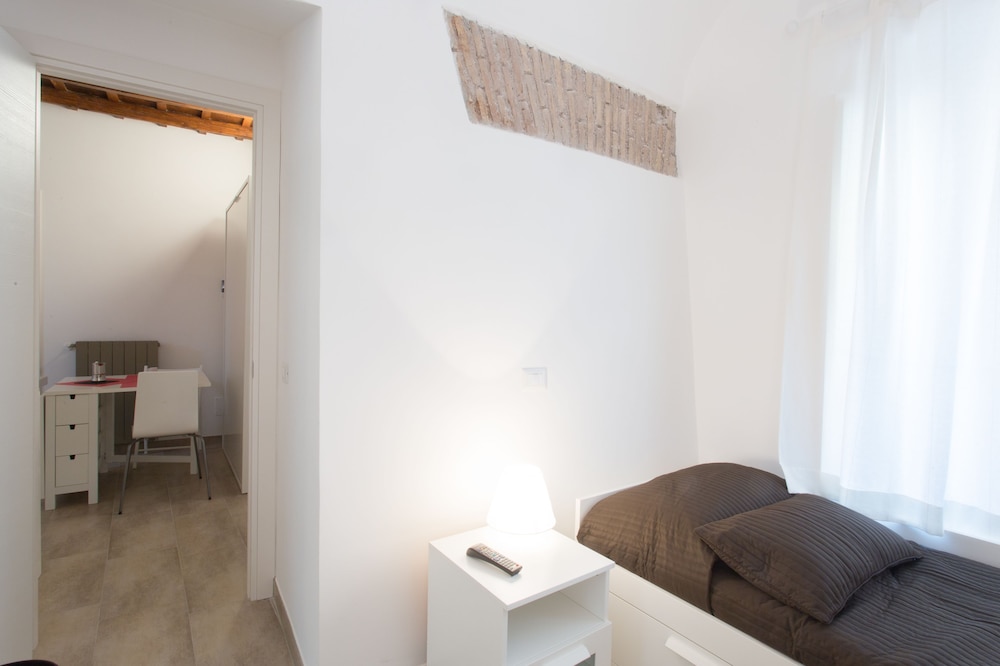 Domenichino Luxury Home 12