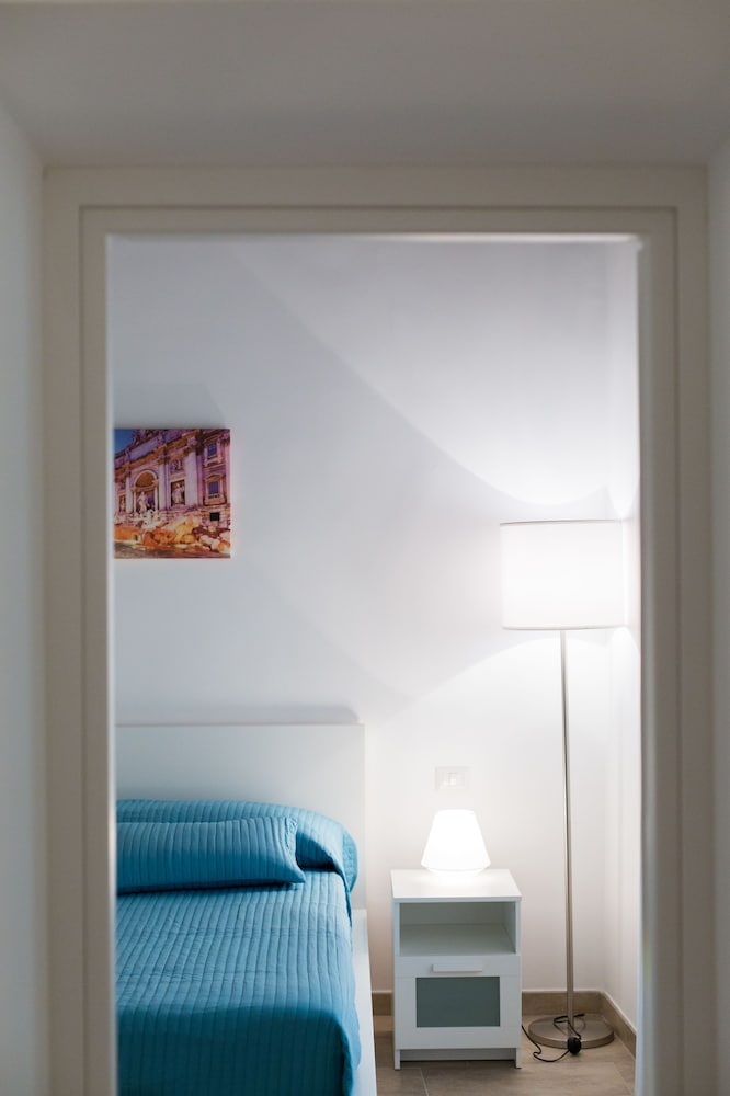 Domenichino Luxury Home 13