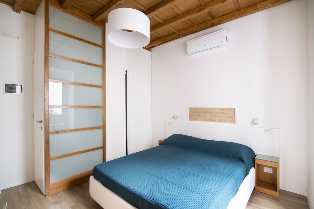 Domenichino Luxury Home 16