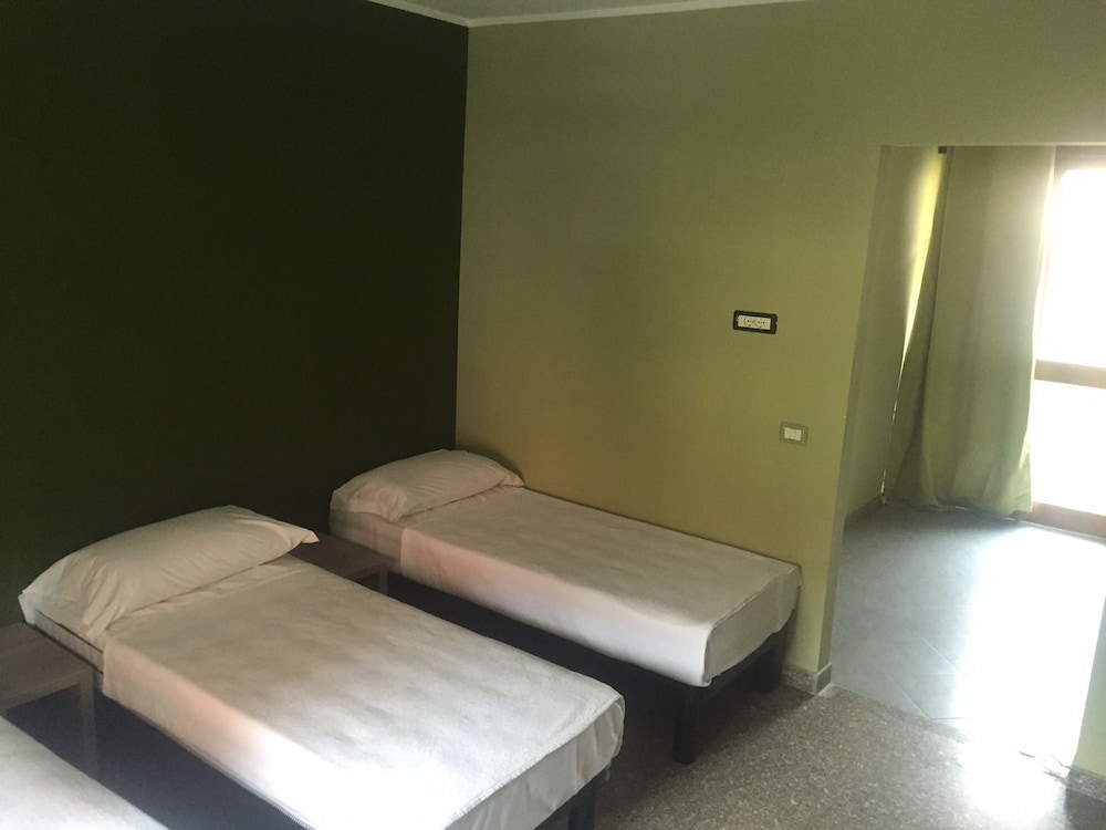 Milan Hotel 9