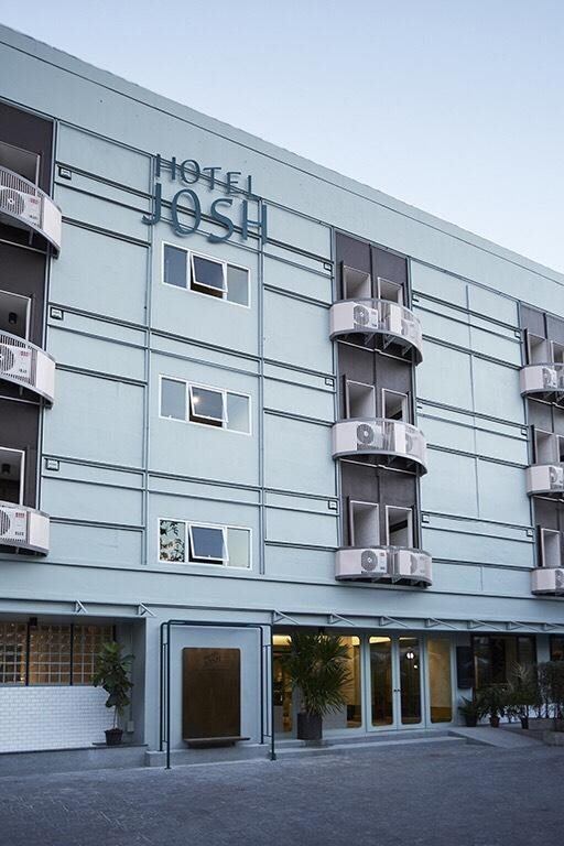 Josh Hotel 1