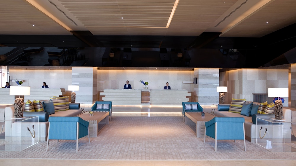 Saadiyat Rotana Resort & Villas 5