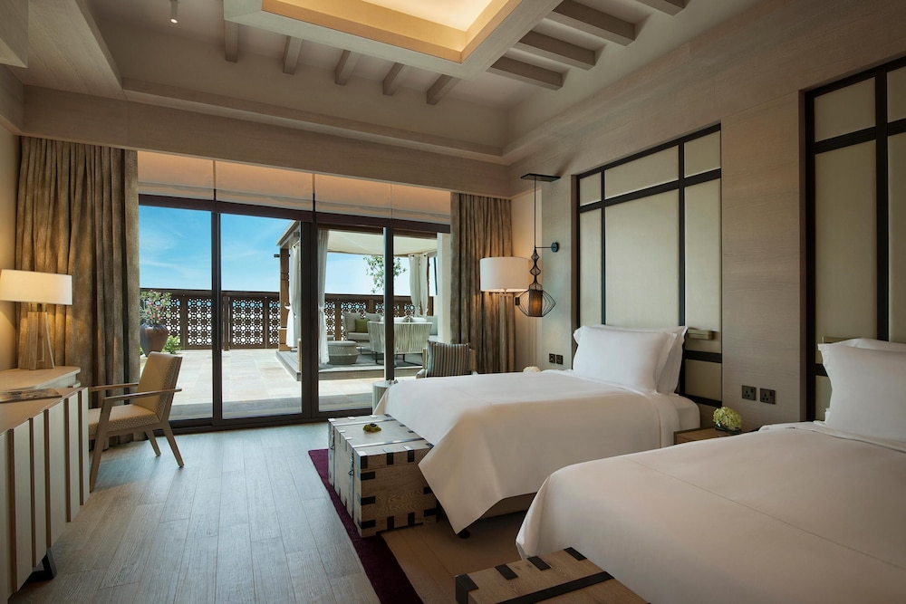 Saadiyat Rotana Resort & Villas 20