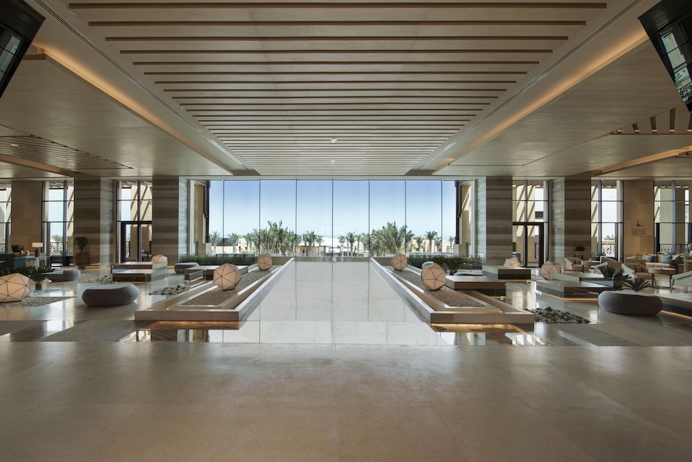 Saadiyat Rotana Resort & Villas 8