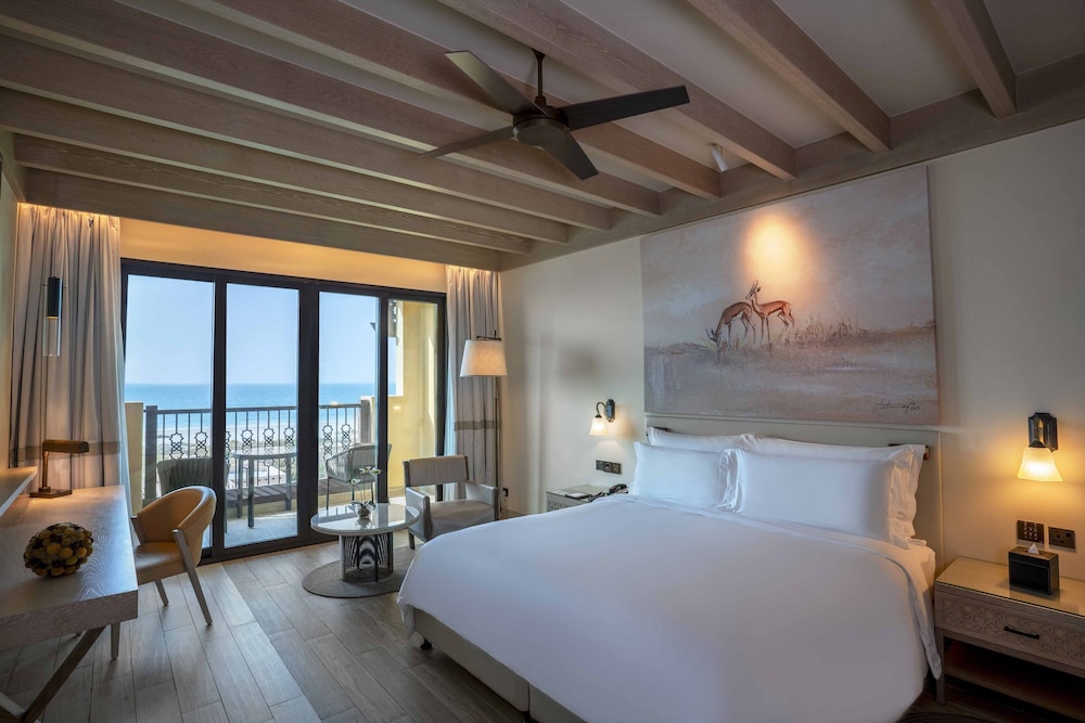 Saadiyat Rotana Resort & Villas 24