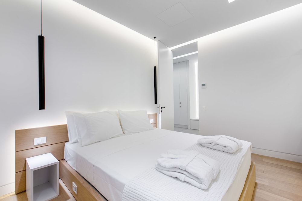 NS Place 6
