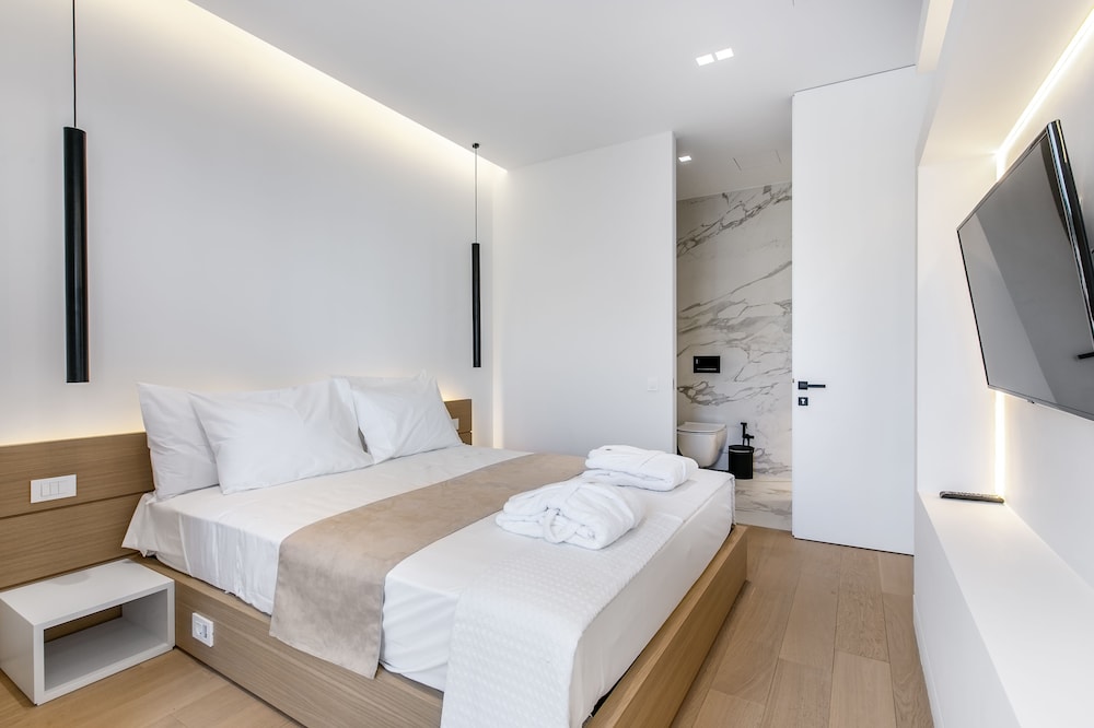 NS Place 5