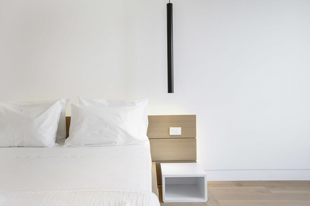 NS Place 18